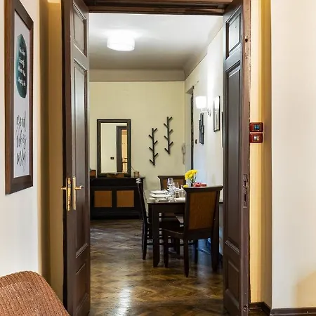 Sweet Dreams Piata Romana * Бухарест