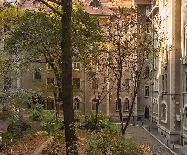 Sweet Dreams Piata Romana *